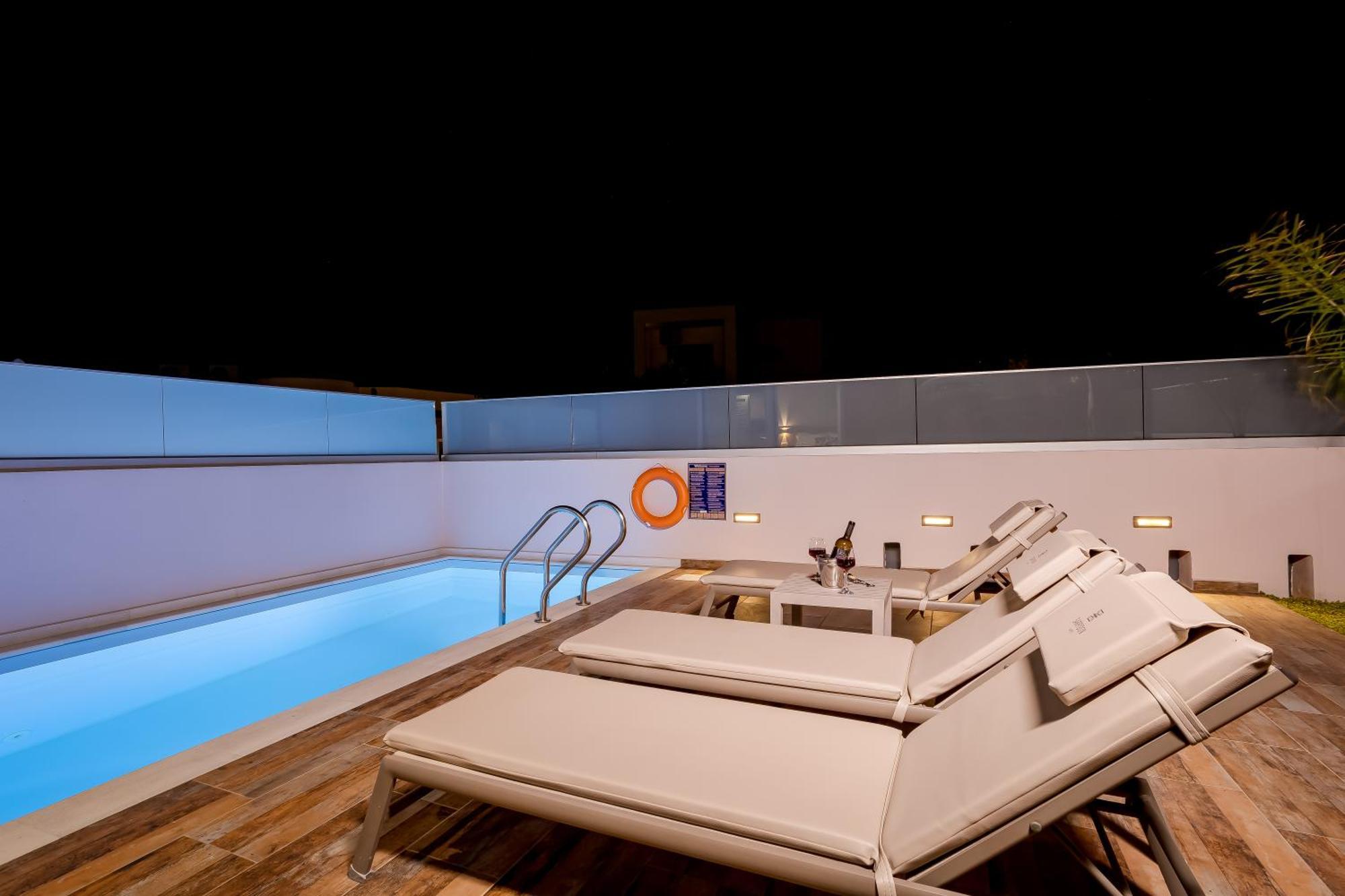 Sarpidon Suites Agia Marina エクステリア 写真