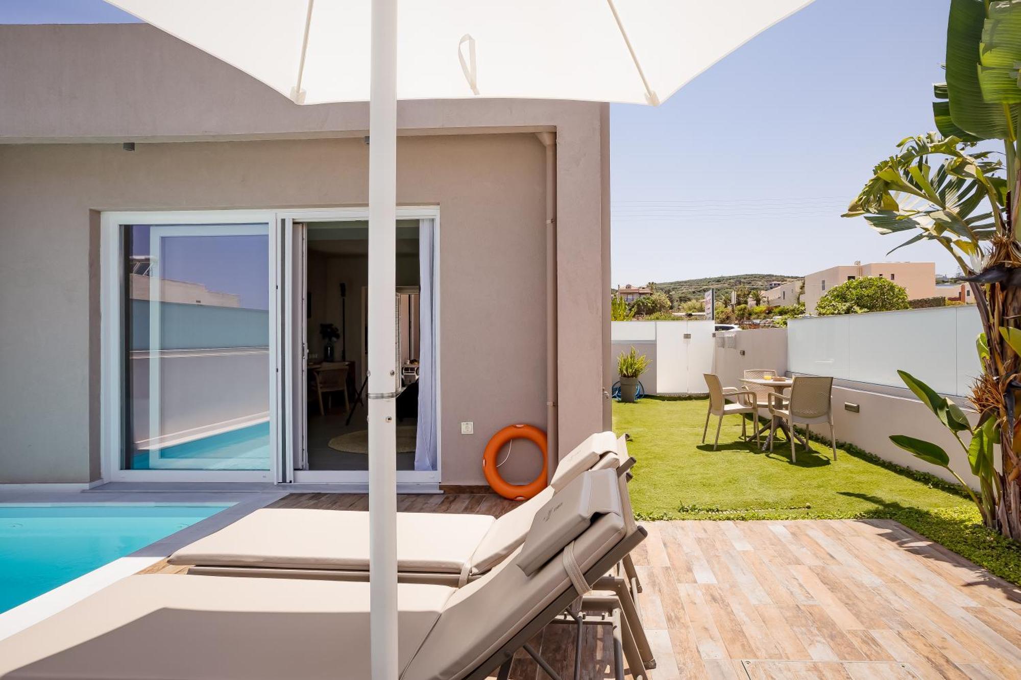 Sarpidon Suites Agia Marina エクステリア 写真
