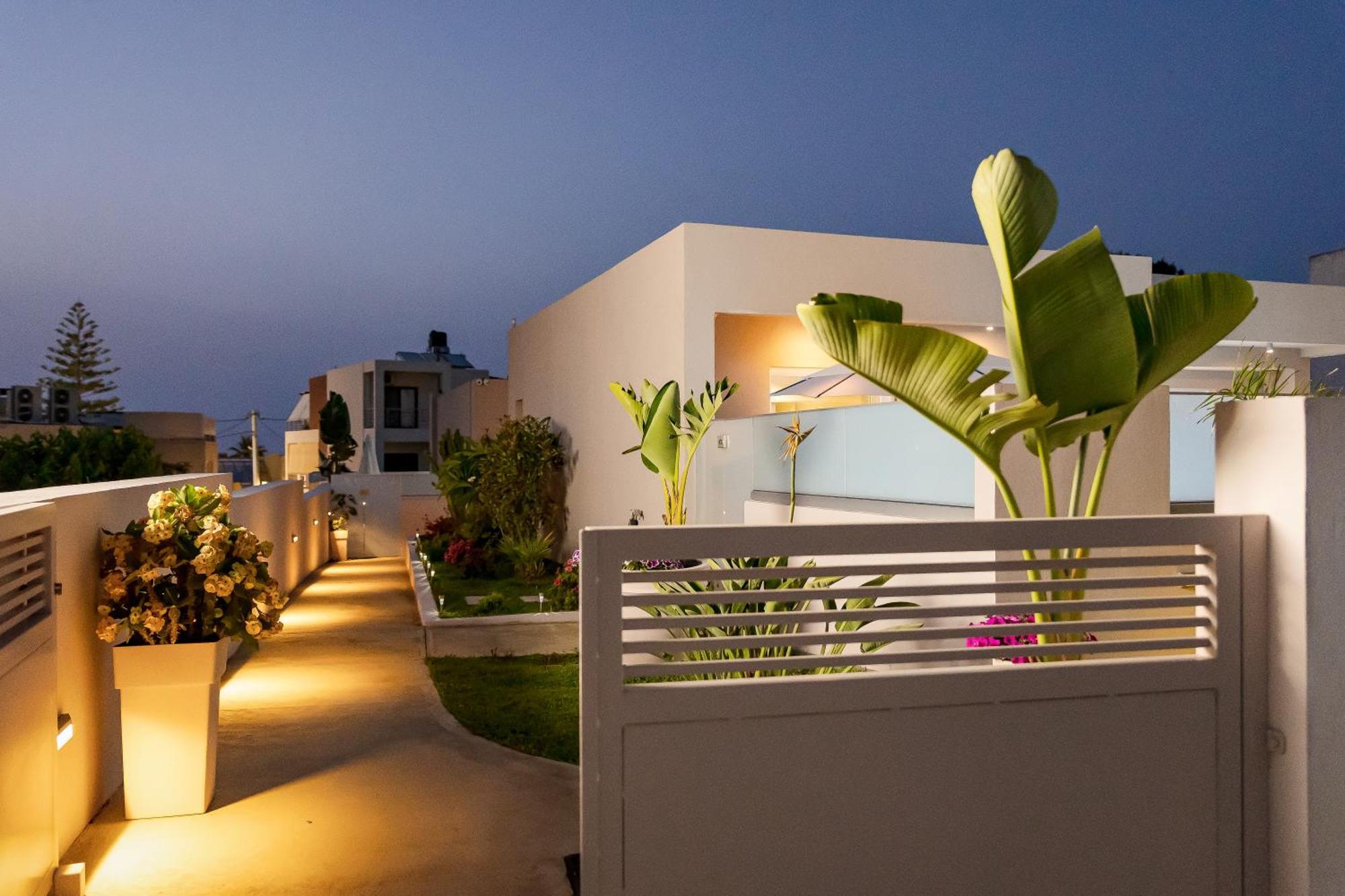 Sarpidon Suites Agia Marina エクステリア 写真